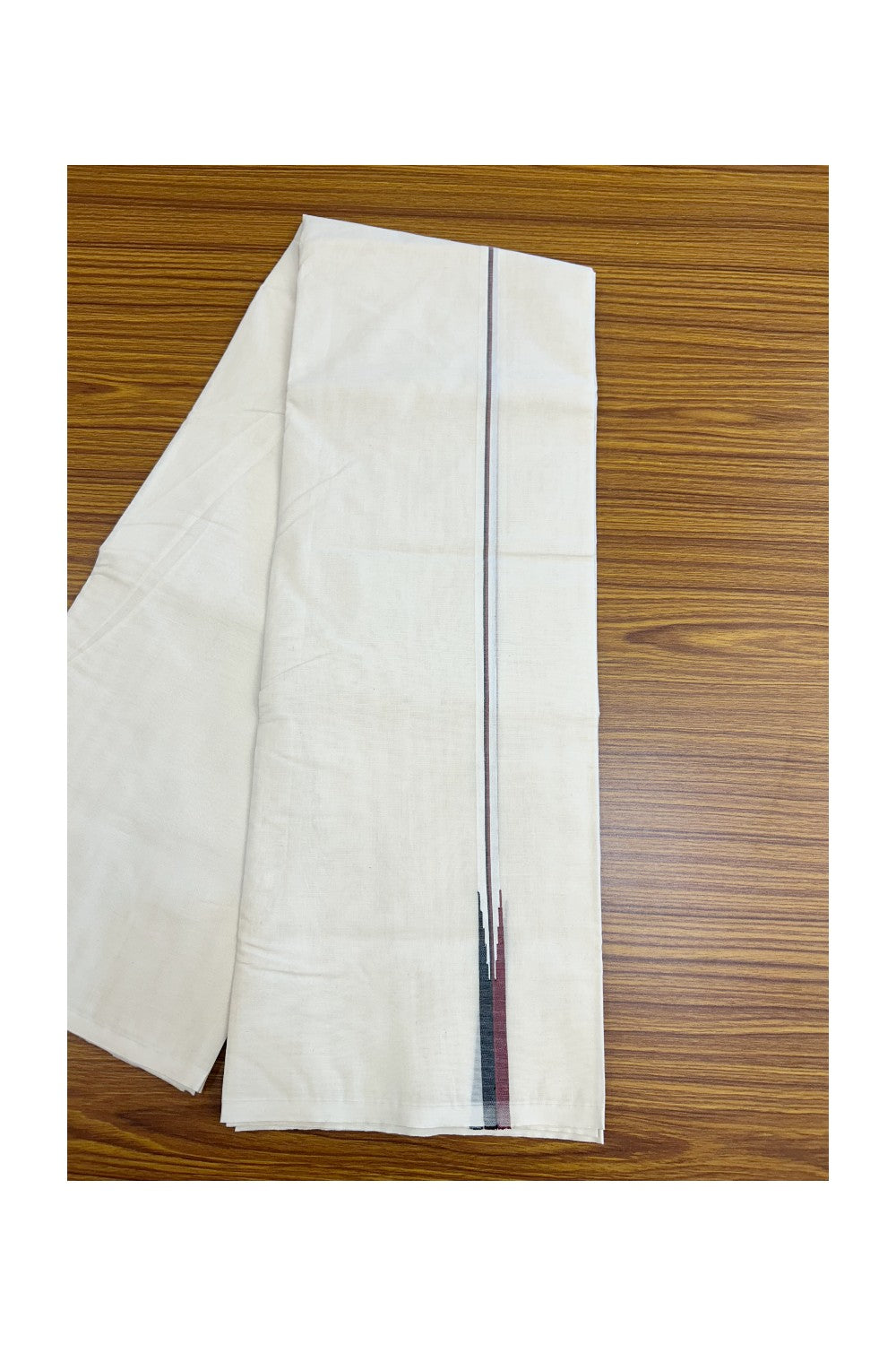 DMK Veshti - 23% DISCOUNT! KaithariKada 100% Cotton off white Double - (Unbleached) Mundu/Dhoti - 100X100 - 0.5 inch Puliyilakkara Black & Maroon Shaded chutty - 1KK5179ASH