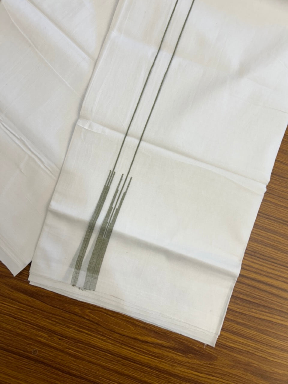 20% DISCOUNT!! NEW!! KaithariKada Balaramapuram 100% Cotton PURE WHITE Double Mundu/Dhoti - (100x80)s - 0.75 inch Sage Green Line chutty - 1 KK5249 VIN