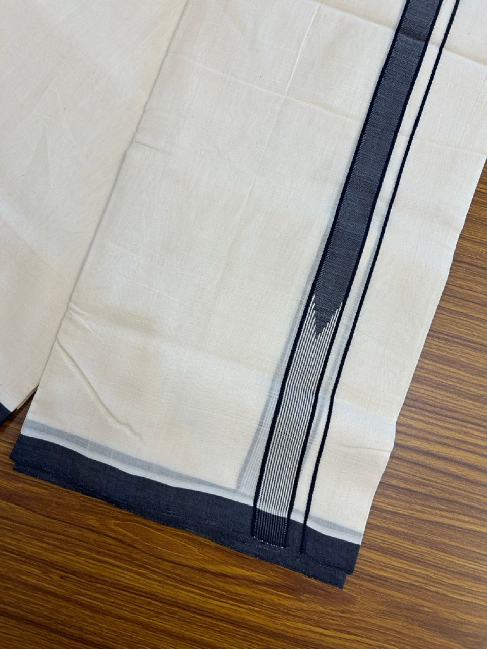 25% DISCOUNT!! KaithariKada HANDLOOM UNAKKUPAAV Balaramapuram - 100% PURE Cotton OFF White - (Unbleached) Double Mundu/Dothi - 100 x 80 - Black White Chutty Kara - 3.85meter - 10 KK5249 REA