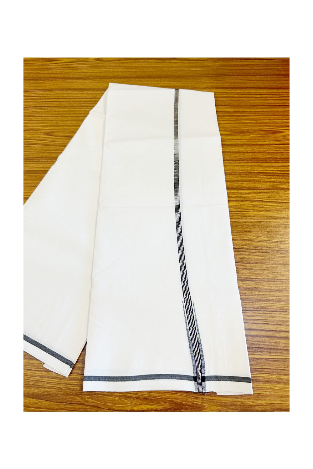 13% DISCOUNT!! KaithariKada Balaramapuram 100% Cotton PURE WHITE Single Mundu/Dhoti-100x100 Puliyilakkara 1.cm Silver kasavu & black striped chutty (2 meter / 4 muzham) - 101KK412ASH