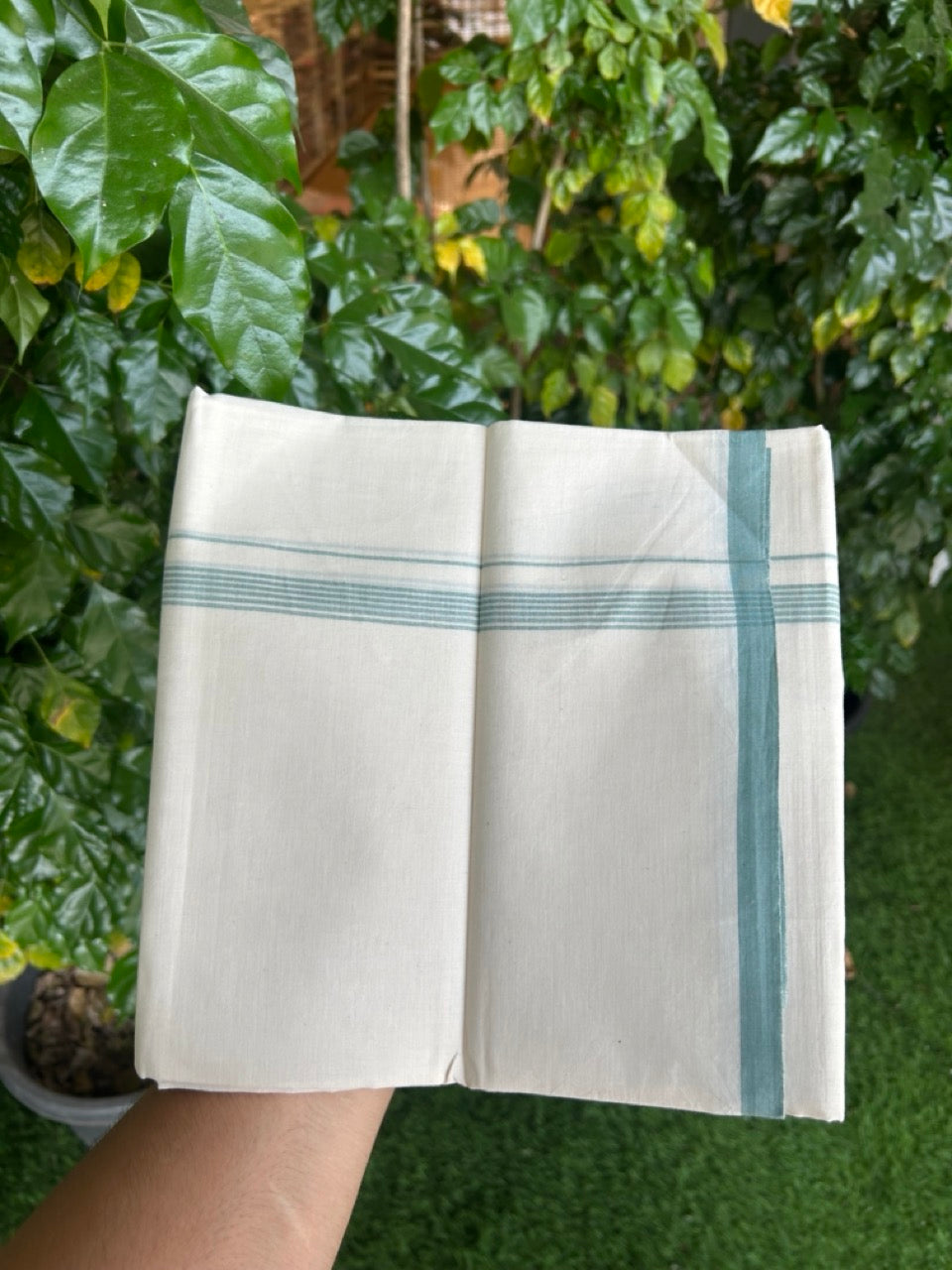 20% Discount! KaithariKada 100% Cotton Off white Double Mundu/Dhoti - (100x80)S - 0.5 inch Cyan Striped Kara - 4mtr (8.5muzham) - 107 KK5255 VAS