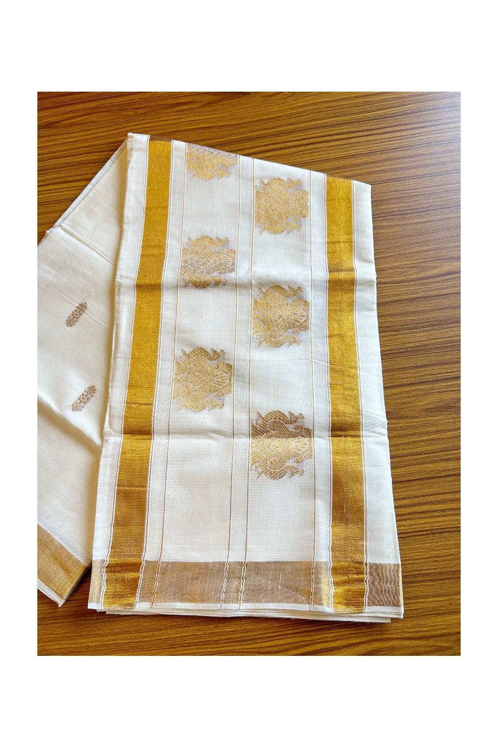 25% Discount! Kaitharikada Kerala Cotton Saree Off white - 12 inch Kasavu Saree with Peacock Pattern putta Design - 11KK1003HAR