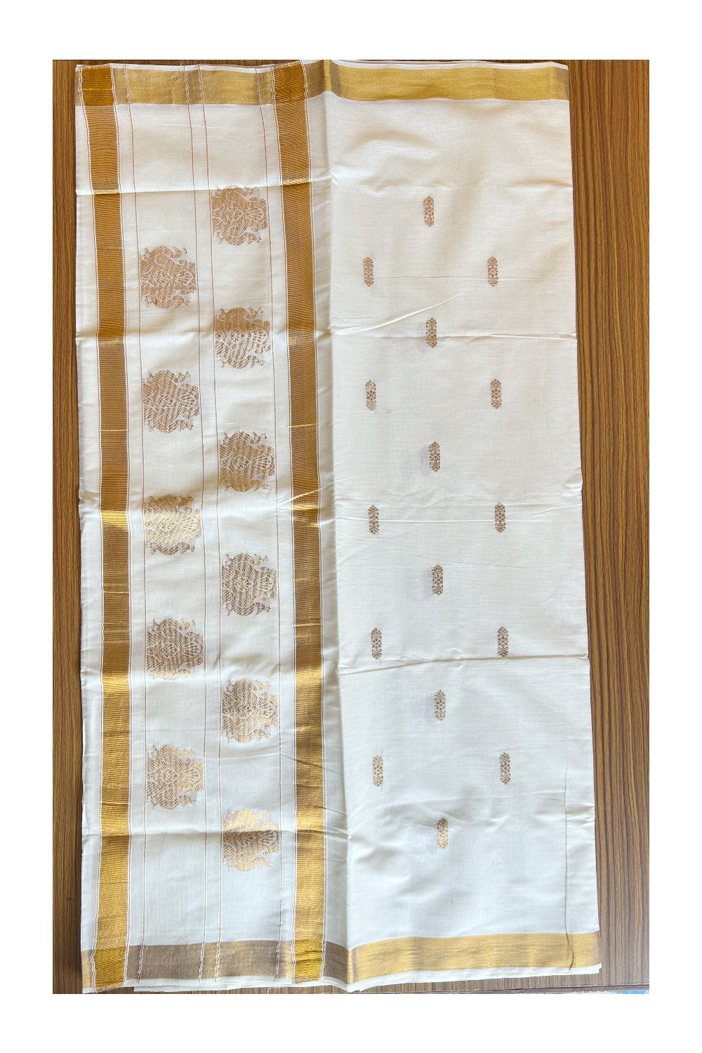25% Discount! Kaitharikada Kerala Cotton Saree Off white - 12 inch Kasavu Saree with Peacock Pattern putta Design - 11KK1003HAR