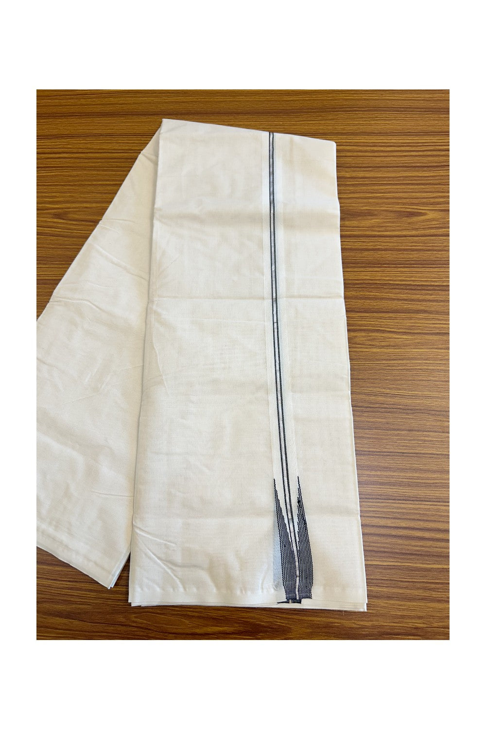 27% DISCOUNT!! KaithariKada Balaramapuram 100% Cotton off white Double - (Unbleached) Mundu/Dhoti-100x100 Silver Kasavu & Black Striped Chutty - 6KK115KAI