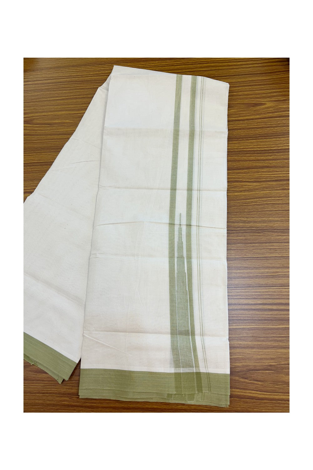 20% DISCOUNT! KaithariKada Balaramapuram 100% Cotton OFF WHITE Double (Unbleached) Mundu/Dhoti-100x80 - 1.75 inch Puliyilakkara Sage Green shaded Temple Chutty kara 4 mtr (8.5 muzham) - 127KK5220 THI