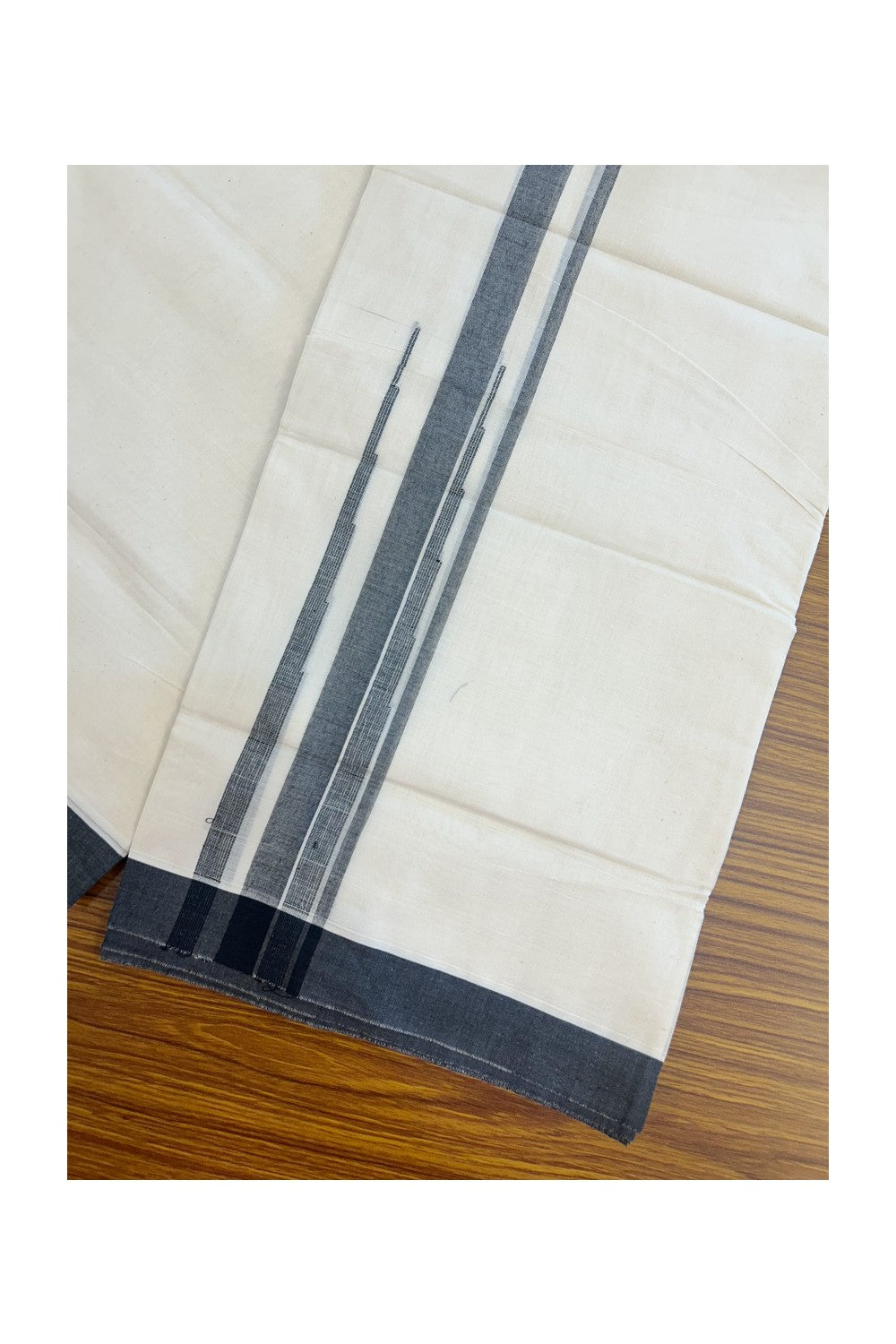 20% DISCOUNT! KaithariKada Balaramapuram 100% Cotton OFF WHITE Double (Unbleached) Mundu/Dhoti-100x80 - 1.75 inch Puliyilakkara Black shaded Big Chutty kara 4 mtr (8.5 muzham) - 129KK5220 THI
