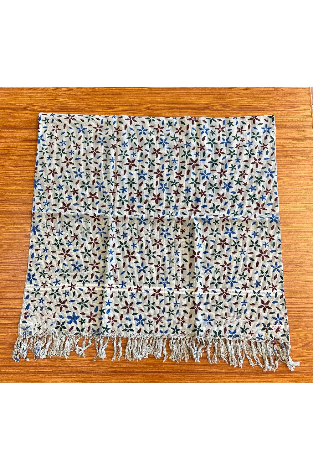 16% Discount! Kaitharikada - Pure Cotton Honey Comb Flower Pattern - 30 x 60 inch - 13KK126SAR