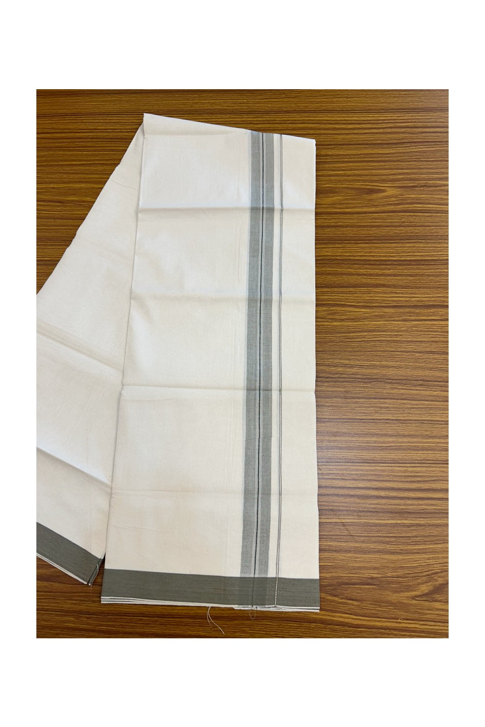24% Discount !! KaithariKada Balaramapuram 100% Cotton OFF WHITE (Unbleached) Single Mundu/Dhoti - Twisted 60s Thread - 1.25 inch Silver kasavu Dark Greyish brown shaded Black striped Kara (2 meter / 4 muzham) - 44KK5241 GL