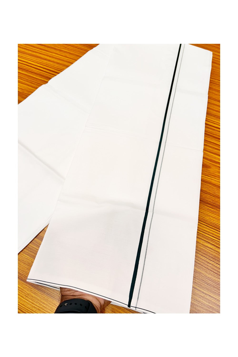 21% OFFER!! KaithariKada WRINKLE FREE Cotton PURE WHITE SINGLE Mundu/Dhoti-40X40 Dark Green 1.5 cm (2 meter / 4 muzham) Kara- 14uat