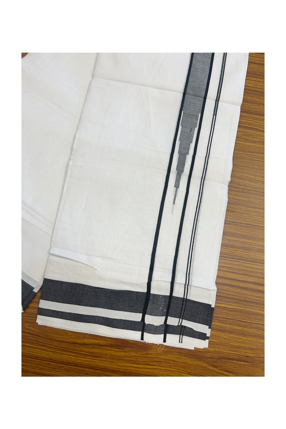 25% DISCOUNT! KaithariKada Balaramapuram 100% Mercerised Cotton Double ULTRA PURE white Mundu/Dhoti - 120x120 - 1.5 inch Heavy Chutty Black Shaded Kara - 15KK5139THI