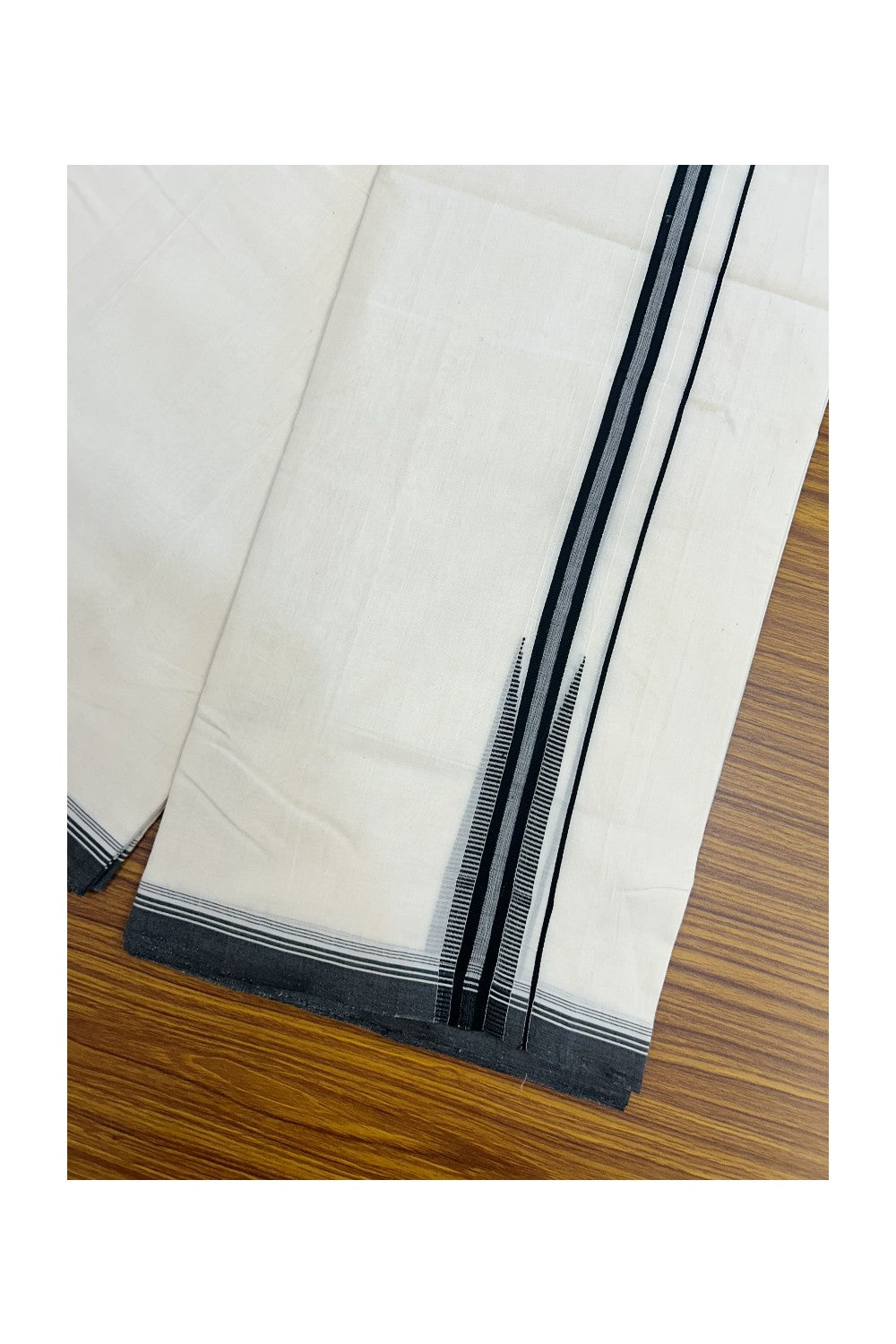 25% DISCOUNT!! KaithariKada HANDLOOM UNAKKUPAAV Balaramapuram - 100% PURE Cotton OFF White - (Unbleached) Double Mundu/Dothi - 80X100 - 1.25 inch Puliyilakkara Black striped chutty Kara 3.80 meter (8.5 Muzham) - 15KK5209 REA