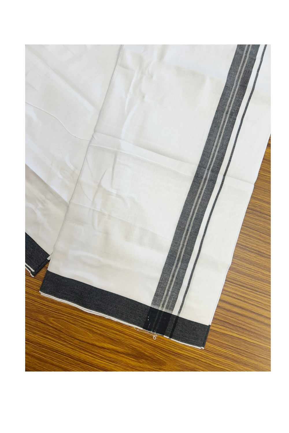 24% Discount !! KaithariKada Balaramapuram 100% Cotton Pure white Single Mundu/Dhoti - Twisted 60s Thread- 1.25 inch Black Shaded Striped Kara (2 meter / 4 muzham) - 17KK5241 GL