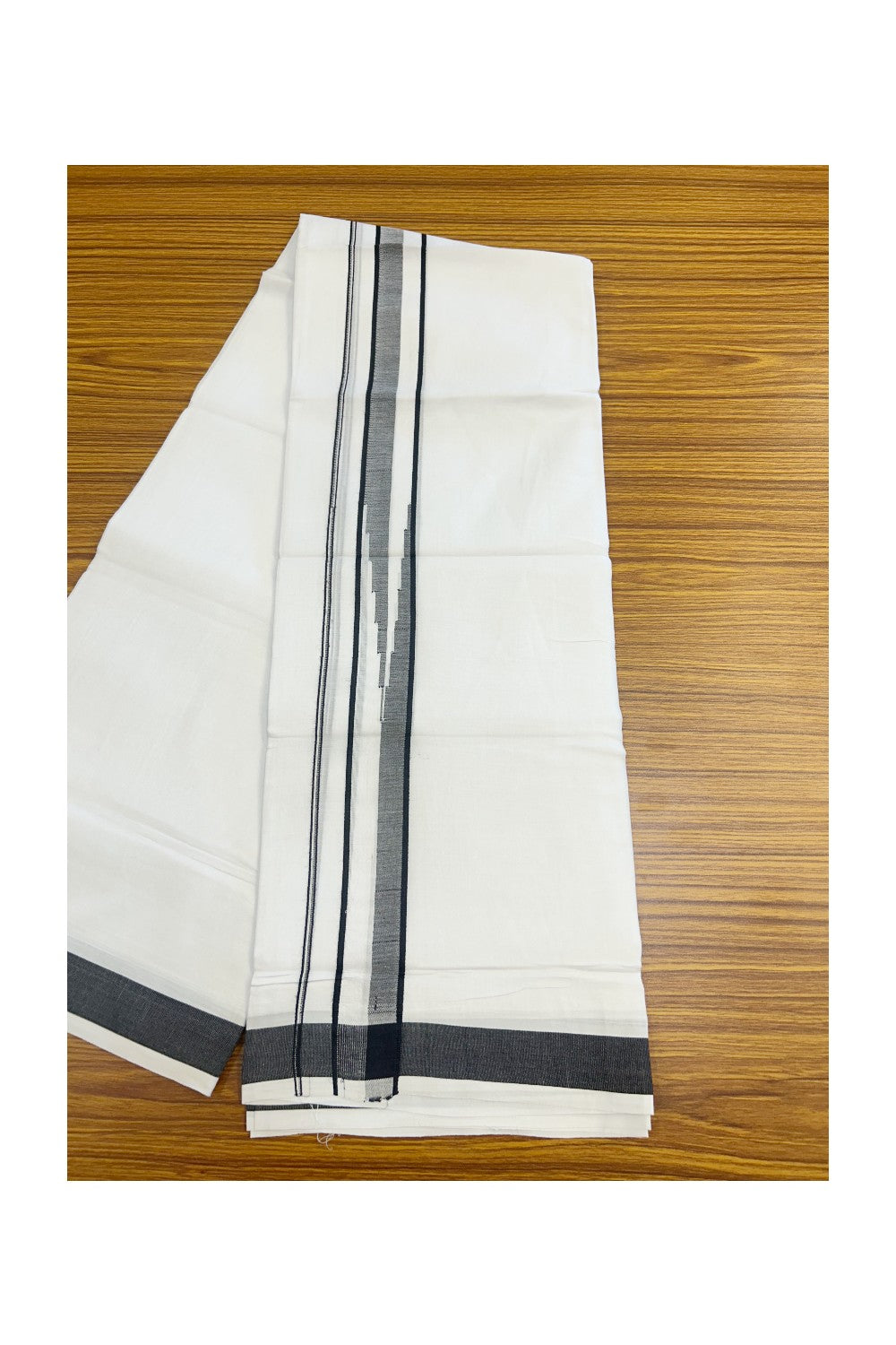 25% DISCOUNT! KaithariKada Balaramapuram 100% Mercerised Cotton Double ULTRA PURE white Mundu/Dhoti - 120x120 - 1.5 inch Heavy Chutty Black Shaded Kara - 18KK5139THI