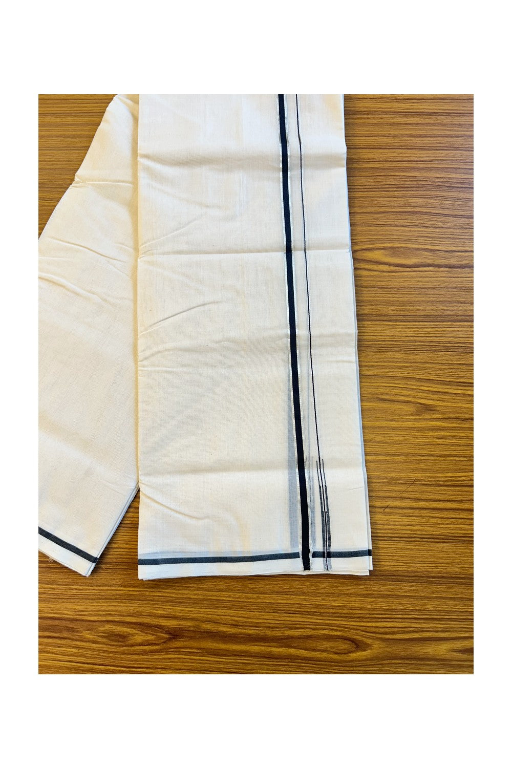 25% Discount!! KaithariKada Handloom Millpaav Balaramapuram - 100% Pure Cotton Off White (Unbleached) - 100x100 Double Mundu/Dhoti - 1.cm Chutty Puliyilakkara Silver Kasavu Black Kara - 18KK72RAM