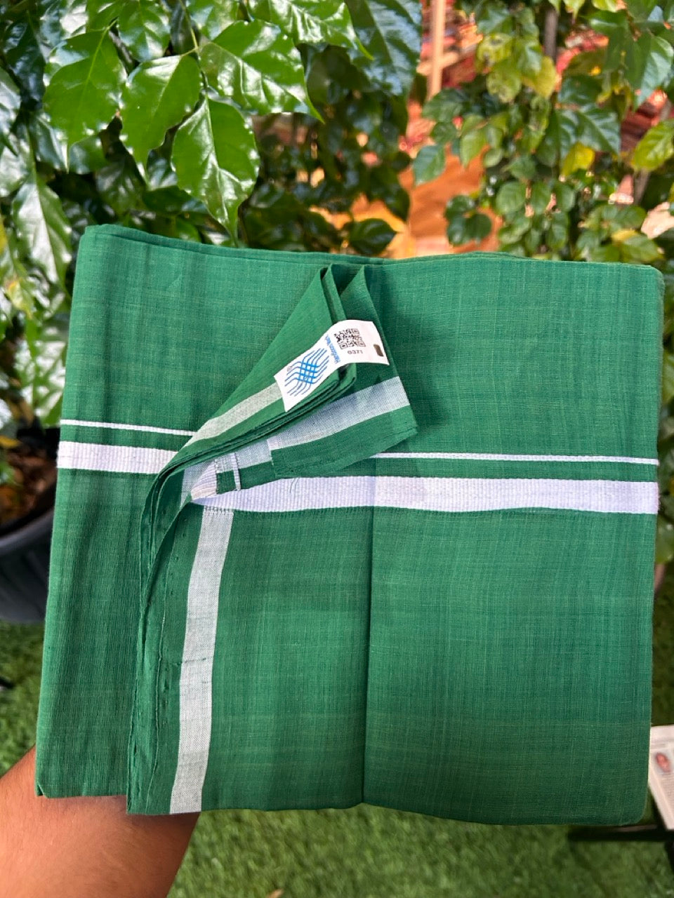 Handloom Single Hallmarked - 10% Discount !! KaithariKada 100% Pure Cotton - Mundu/Dhoti Green Body White 0.5 inch Kara- (2 meter / 4 muzham)- 2 KK8030 ELA
