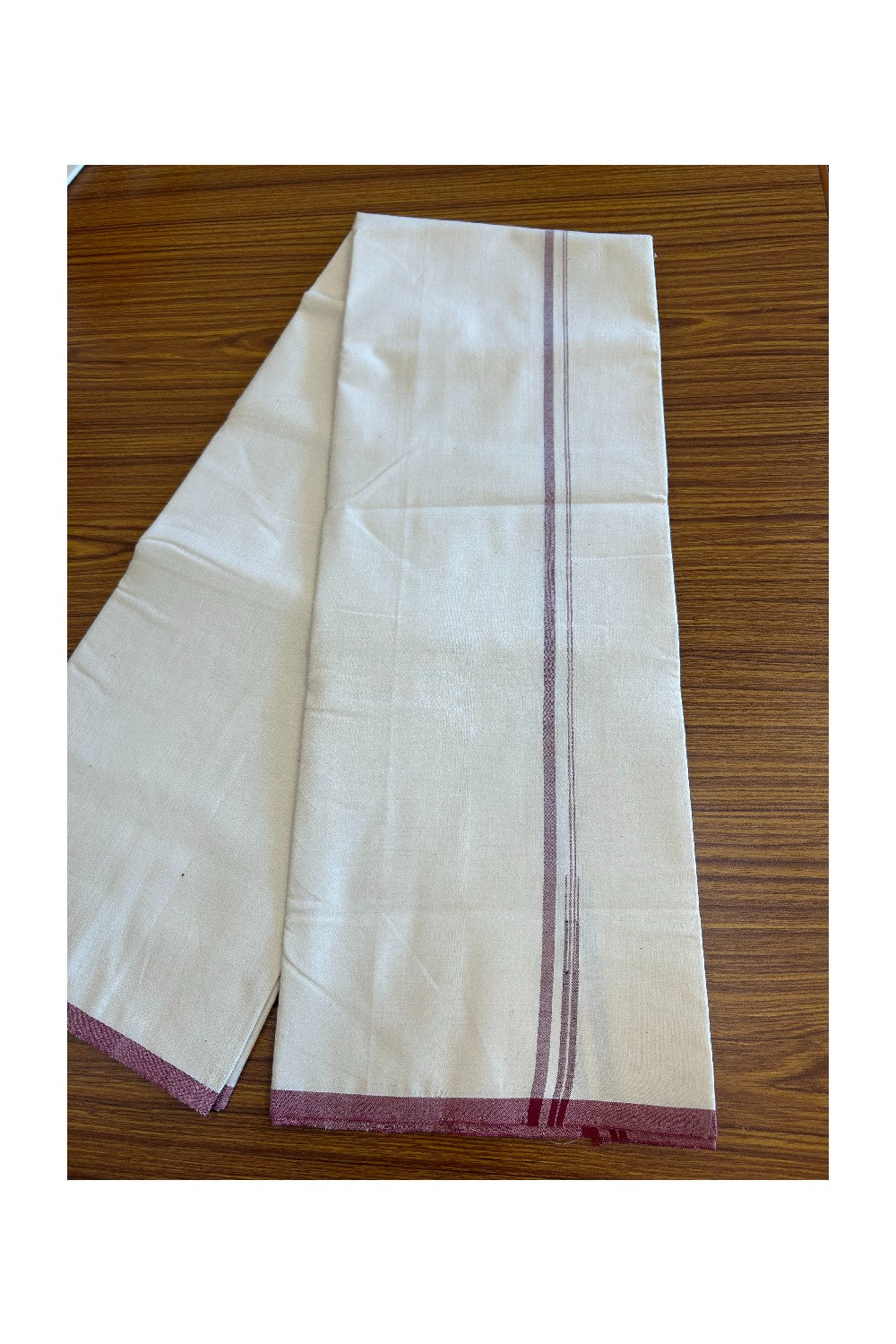 SIGNATURE KAITHARIKADA EXCLUSIVE SINGLE DHOTI - 100% Cotton Balaramapuram HANDLOOM Single Mundu/Dhoti - Off White - (Unbleached) 1 cm Shaded Maroon Chutty Kara (2 meters / 4 muzham) - 2KK5078KAI
