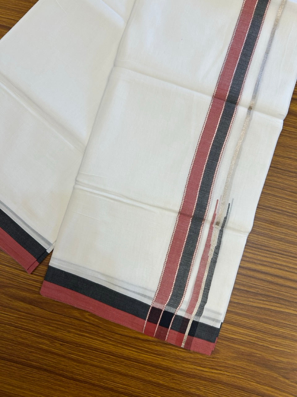 26% Discount ! NEW! KaithariKada Balaramapuram 100% Cotton Pure white Double Mundu/Dhoti - (100x80)s - Red Black Chutty Silver Kasav - 21 KK5252 CKS
