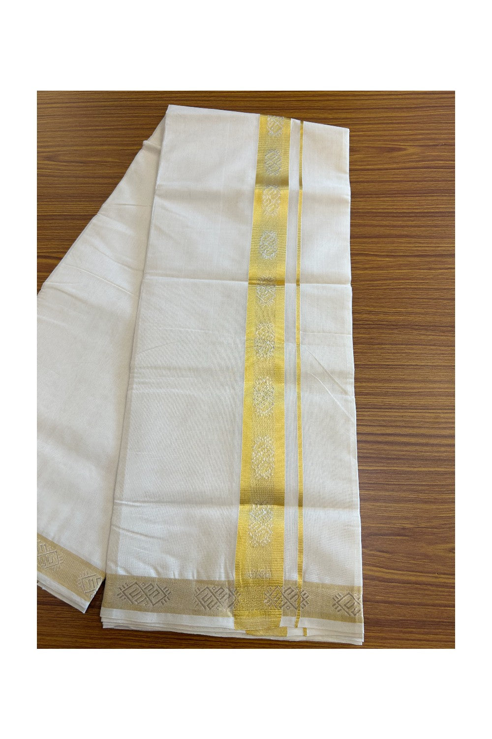 25% DISCOUNT ! KaithariKada HANDLOOM Unakkupaav Balaramapuram - 100% PURE Cotton Off White - (Unbleached) Double Mundu/Dhoti - 2.5 inch Gold Kasavu & Silver Design Kara - 23KK5105RAM