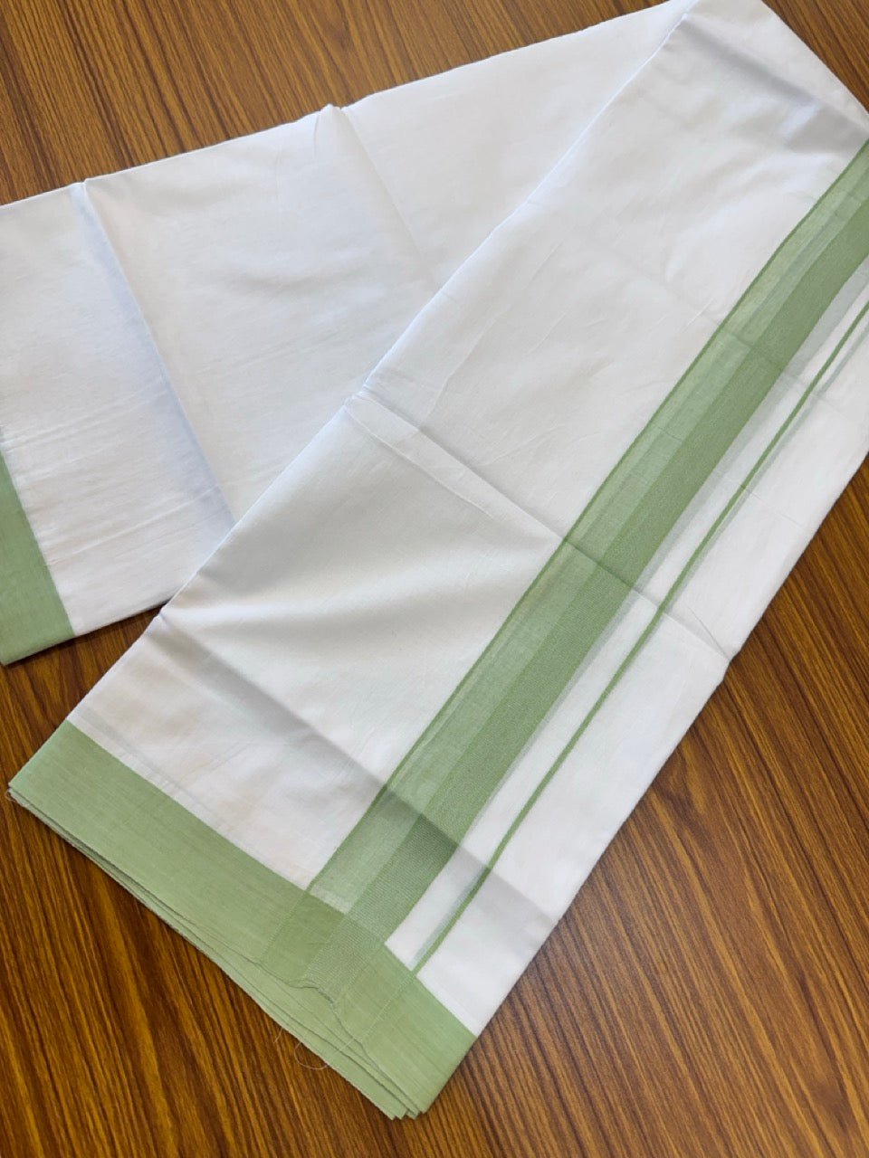 Short Dhoti Special - 28% Discount ! KaithariKada 100% Cotton Pure White Double Mundu / Dhoti - 100x80 - 45 inch Height 3.80 m Length 1.5 inch Light Green kara - 24 KK5258 THI