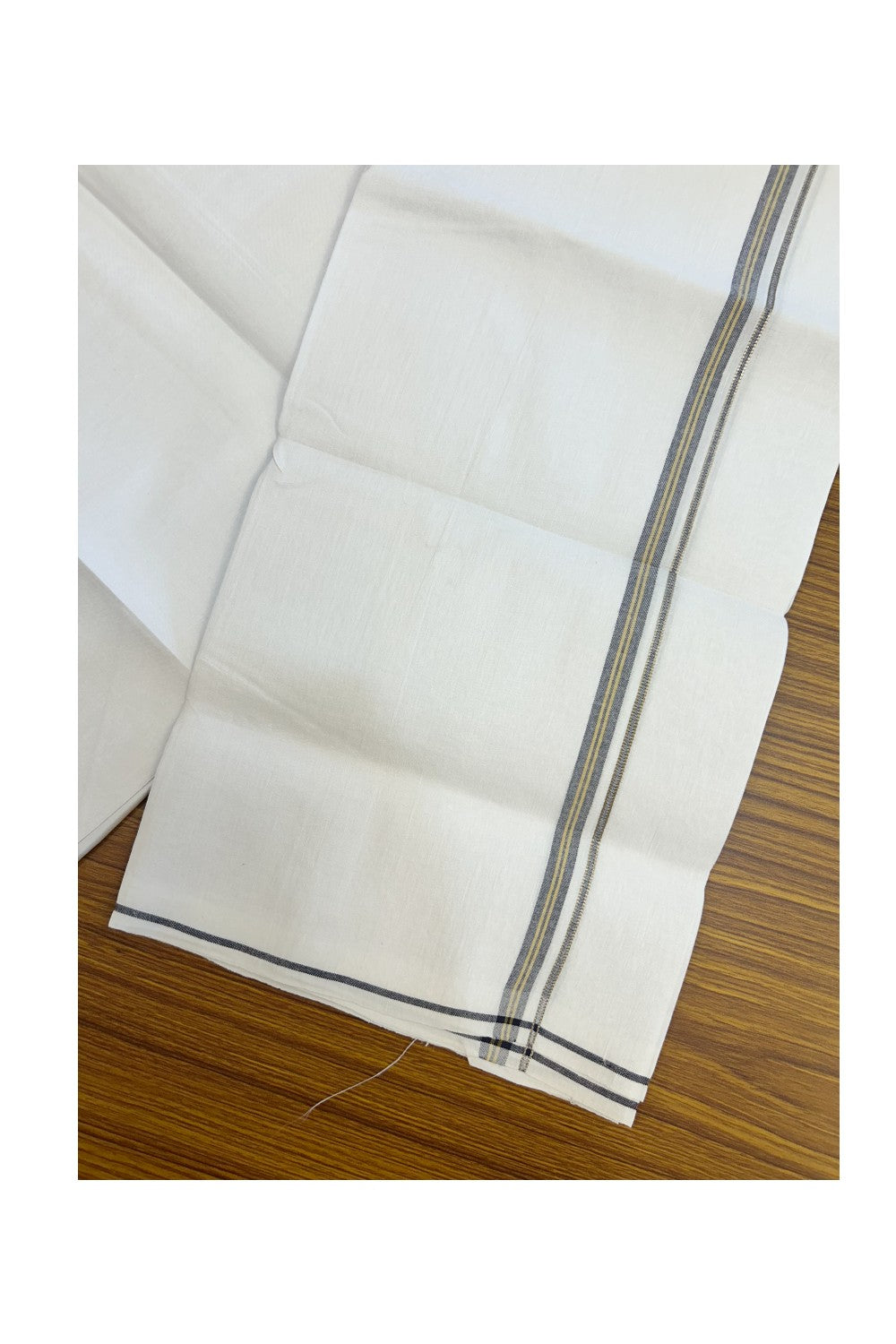 24% Discount !! KaithariKada Balaramapuram 100% Cotton Pure white Single Mundu/Dhoti - Twisted 60s Thread- 0.5 inch Silver Kasavu Navy Blue & Yellow Striped Kara (2 meter / 4 muzham) - 24KK5241 GL