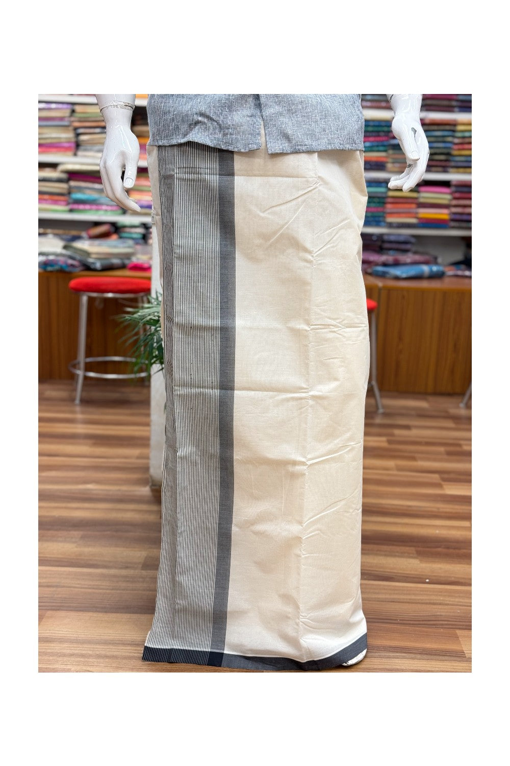 37% DISCOUNT! KaithariKada Balaramapuram 100% Cotton Double Off white - (Unbleached) Mundu/Dhoti-100x100 Black Stripes Kara - 4 mtr - 26KK62ASH
