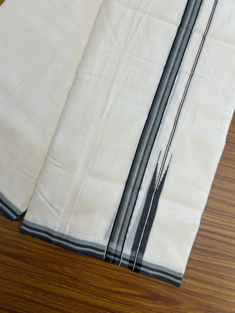 25% DISCOUNT!! KaithariKada HANDLOOM UNAKKUPAAV Balaramapuram - 100% PURE Cotton OFF White - (Unbleached) Double Mundu/Dothi - 100 x 80 - Ash Black Grey Chutty Silver Kasav Kara - 3.80 meter (8.5 Mulam) - 28 KK5249 REA