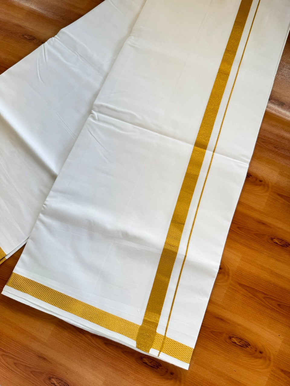 Single Pure White Pure 100% Cotton - 10% Discount ! KaithariKada UnBleached Dhoti - 40s - 0.5inch Gold Kasav (2 meter / 4 muzham) - 3 KK5467 MC
