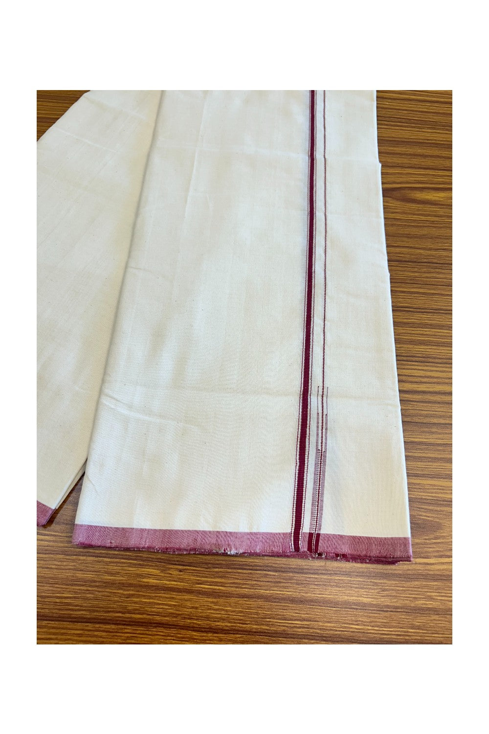 SIGNATURE KAITHARIKADA EXCLUSIVE SINGLE DHOTI - 25%DISCOUNT!! 100% Cotton Balaramapuram HANDLOOM Single Mundu/Dhoti - Off White - (Unbleached) 1 cm Maroon & Silver Striped KASAVU Chutty Kara (2 meter / 4 muzham) - 3KK5040KAI