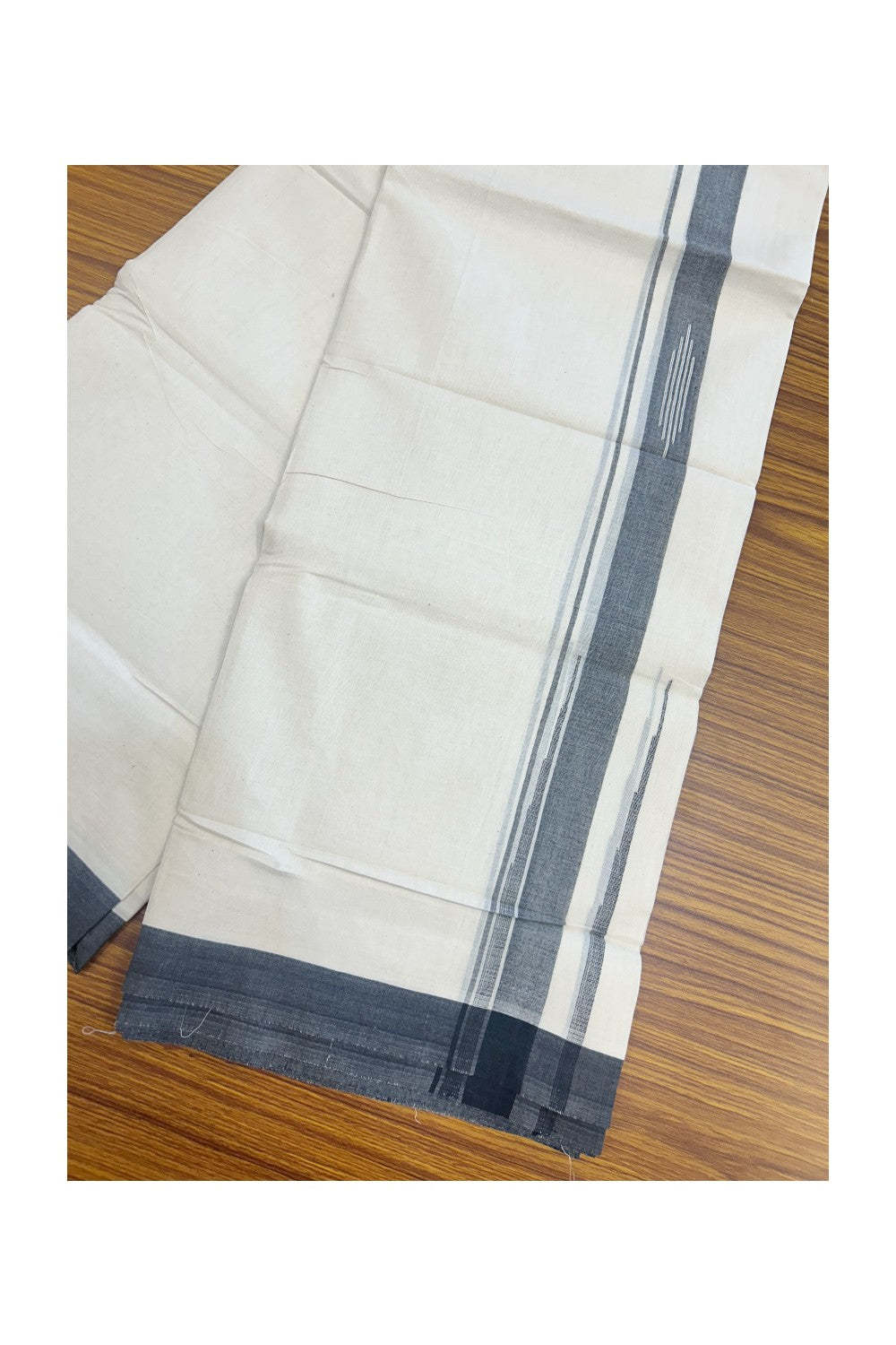 25% DISCOUNT! KaithariKada Balaramapuram Double OFF WHITE 100% Cotton Mundu/Dhoti - 100x80 - 2 inch Putta Design Black chutty kara - 3KK5174THI