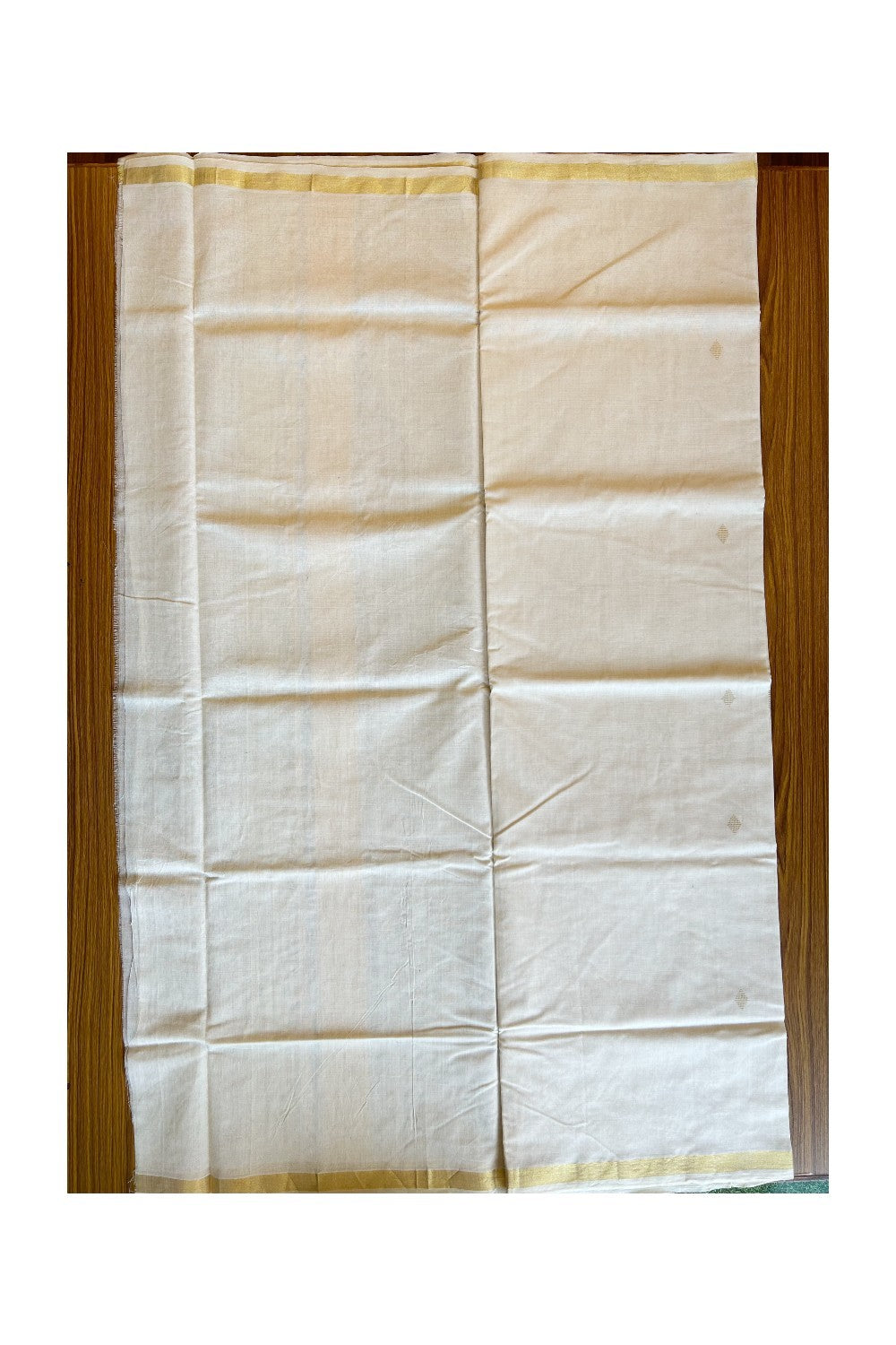 15% Discount KaithariKada HANDLOOM UNAKKUPAAV Balaramapuram Kerala Saree for Women- 100% PURE Cotton- 3 inch KASAVU KARA - 3KK305UDA