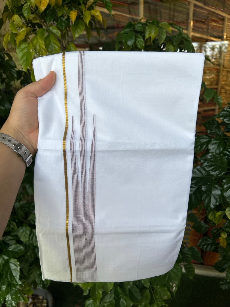 24% Discount! KaithariKada Balaramapuram 100% Cotton Pure white Double Mundu/Dhoti - (100x80)s - 1.5 inch Puliyilakkara Brown Stripes Chutty Gold Kasav - 33 KK5258 THI