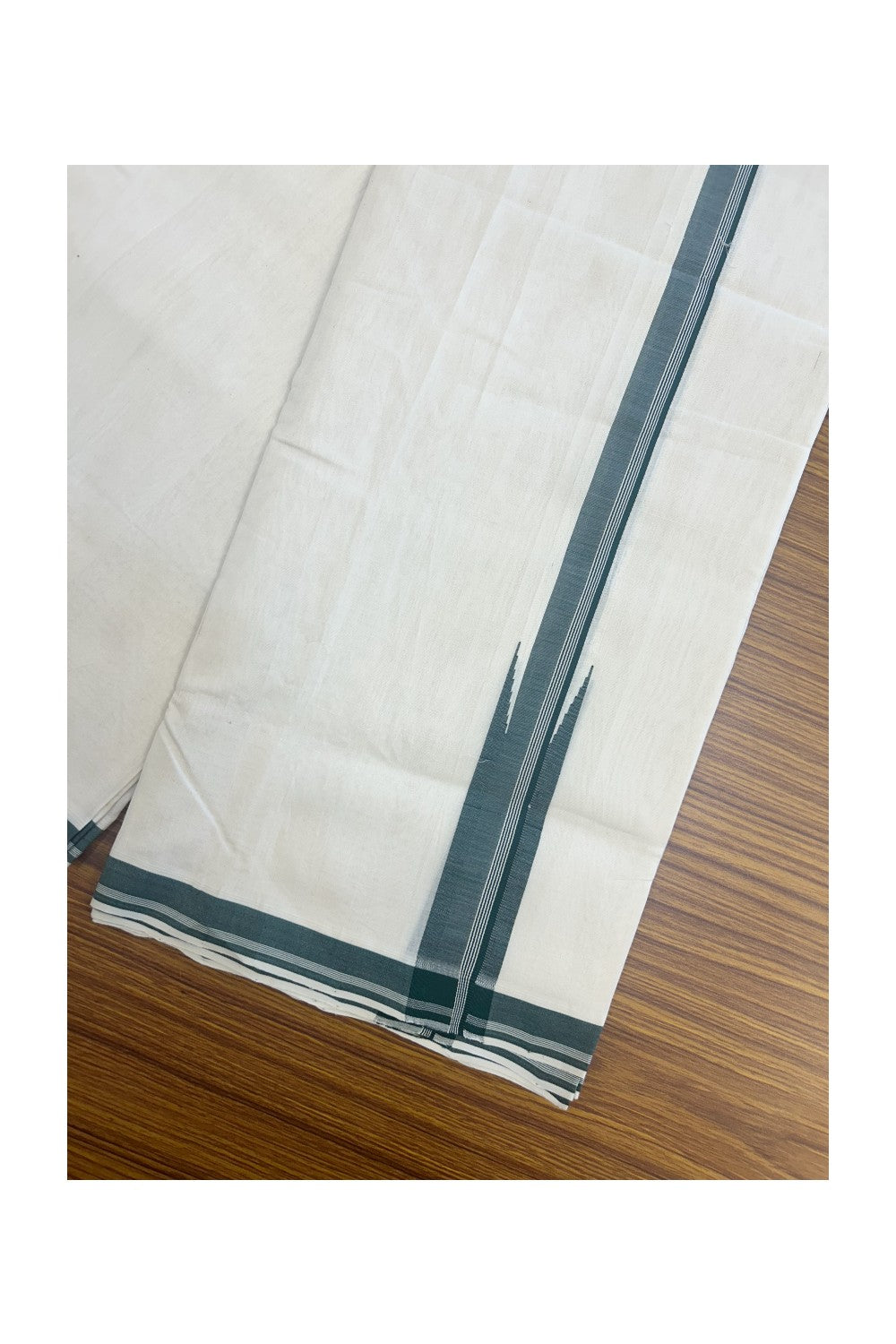 25% DISCOUNT!! KaithariKada HANDLOOM UNAKKUPAAV Balaramapuram - 100% PURE Cotton OFF White - (Unbleached) Double Mundu/Dothi - 120(Twisted) x 100 - 1.5 inch Green shaded White stripes Puliyilakkara chutty 3.80 meter (8.5 Muzham) - 20KK5167REA