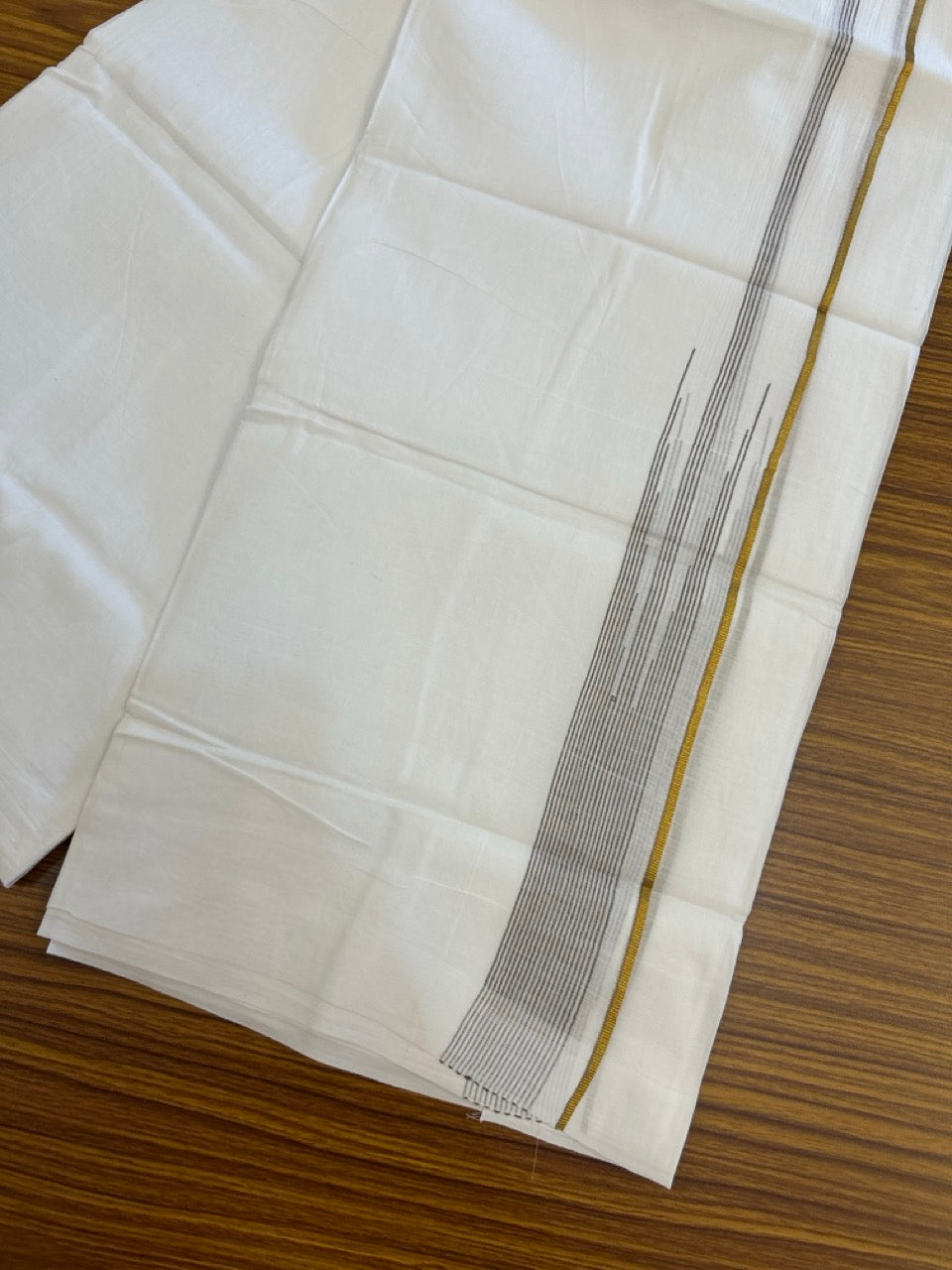 24% Discount! KaithariKada Balaramapuram 100% Cotton Pure white Double Mundu/Dhoti - (100x80)s - 1.5 inch Puliyilakkara Brown Stripes Chutty Gold Kasav - 35 KK5258 THI