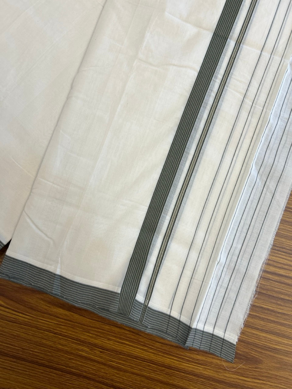 25% DISCOUNT!! KaithariKada HANDLOOM UNAKKUPAAV Balaramapuram - 100% PURE Cotton OFF White - (Unbleached) Double Mundu/Dothi - 100 x 80 - 0.75 inch Brown Ash Green Side Stripes Kara 4 meter - 36 KK5249 REA
