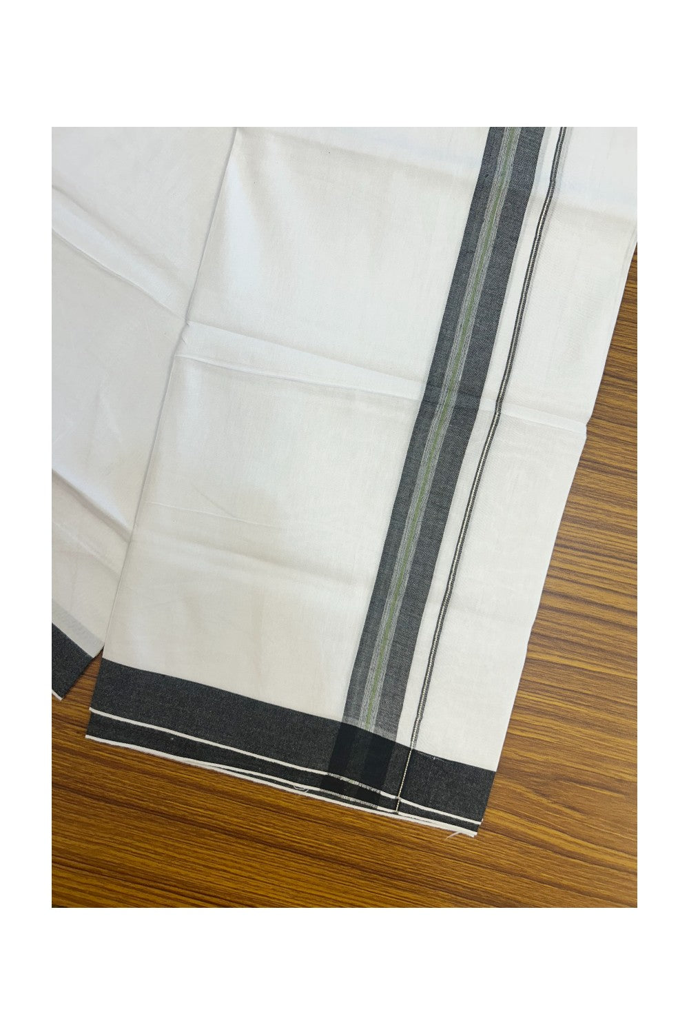 24 % Discount !! KaithariKada Balaramapuram 100% Cotton Pure white Single Mundu/Dhoti - Twisted 60s Thread- 1.25 inch Silver Kasavu Black & Green Shaded Kara (2 meter / 4 muzham) - 4KK5241 GL
