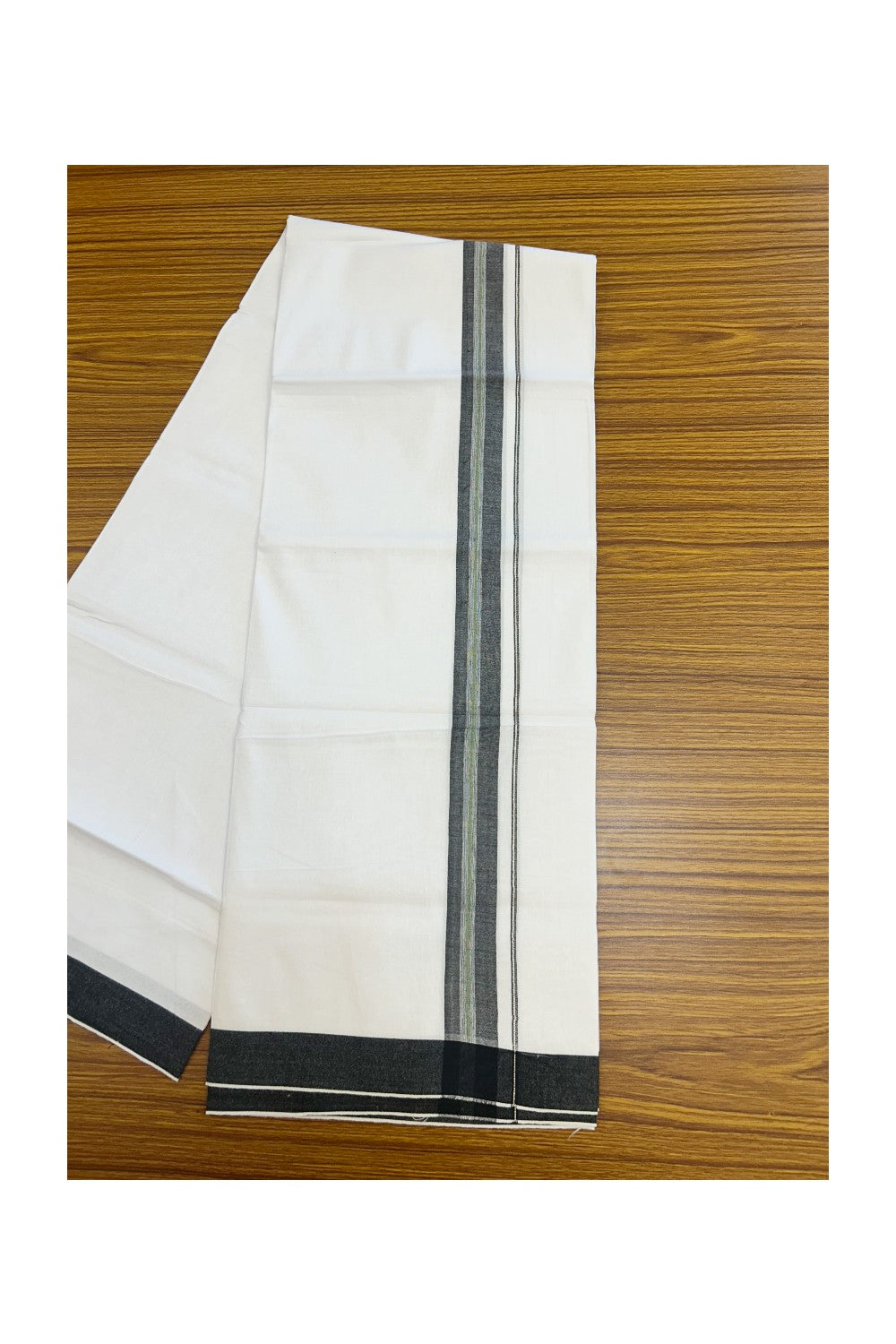 24 % Discount !! KaithariKada Balaramapuram 100% Cotton Pure white Single Mundu/Dhoti - Twisted 60s Thread- 1.25 inch Silver Kasavu Black & Green Shaded Kara (2 meter / 4 muzham) - 4KK5241 GL