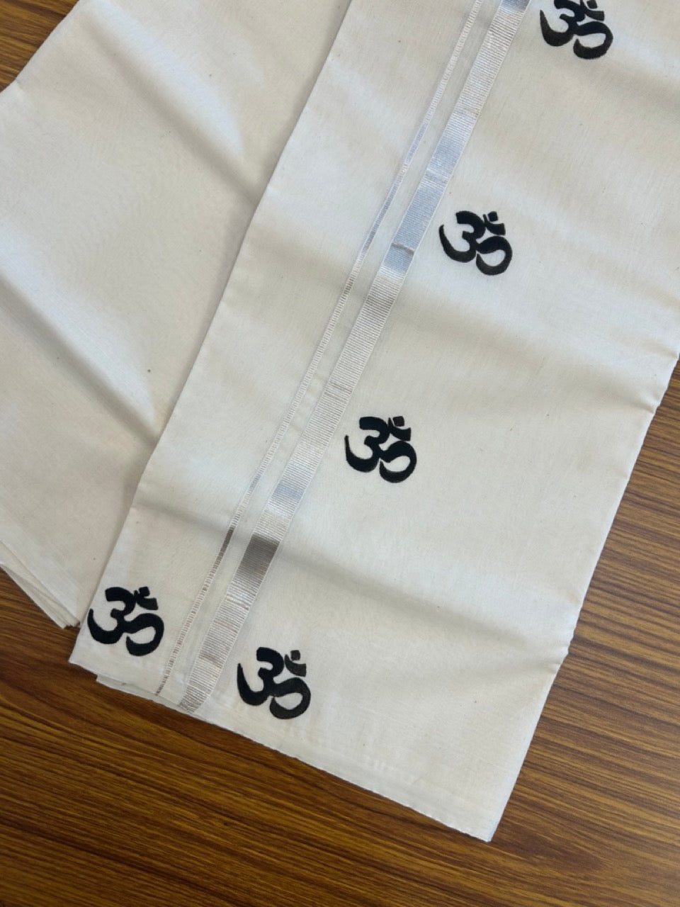 KaithariKada Balaramapuram 100% Cotton Double Off white - (Unbleached) Mundu/Dhoti-100x80 - 0.5 inch Hand Painted Silver Kasav & Black Ohm Design Kara 3.80 mtr (8 muzham) - 4 KK5244 ASH