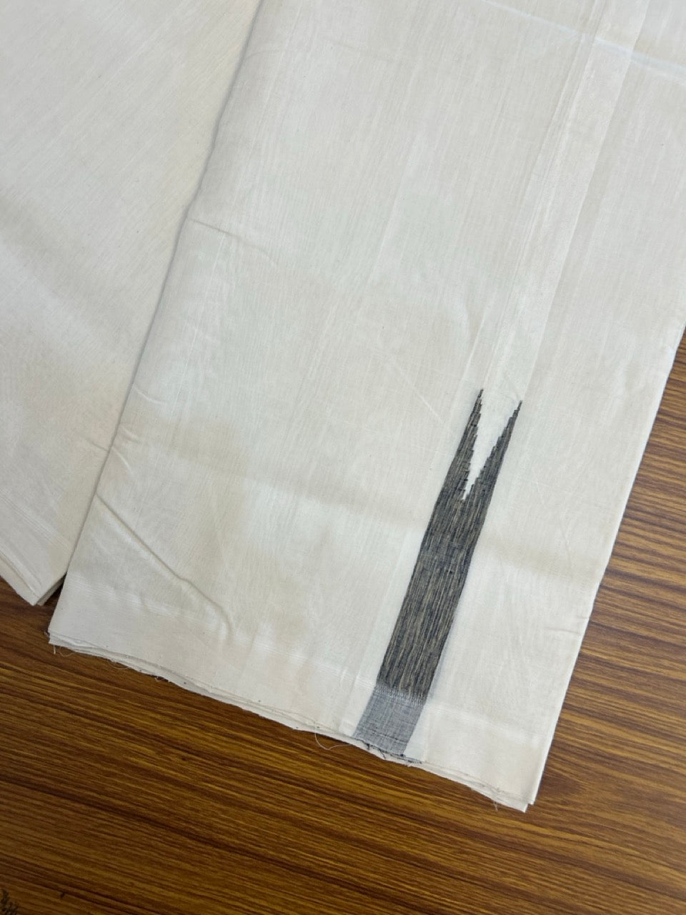 25% DISCOUNT!! KaithariKada HANDLOOM UNAKKUPAAV Balaramapuram - 100% PURE Cotton OFF White - (Unbleached) Double Mundu/Dothi - 120 x 100 - 1 inch Chutty Black Sand Yellow Kara 4 meter - 47 KK5249 REA