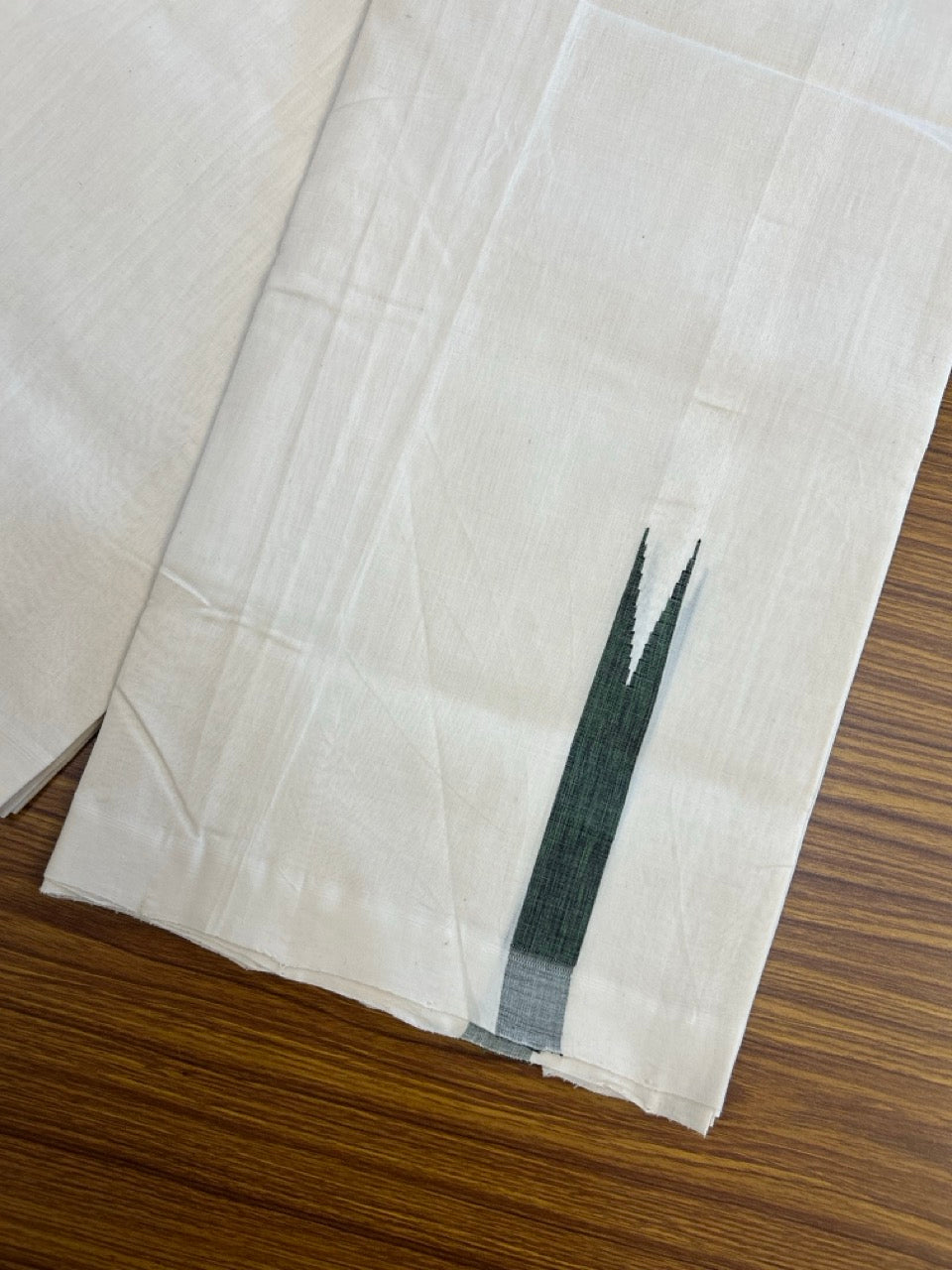 25% DISCOUNT!! KaithariKada HANDLOOM UNAKKUPAAV Balaramapuram - 100% PURE Cotton OFF White - (Unbleached) Double Mundu/Dothi - 120 x 100 - 1 inch Chutty Black Green Kara 4 meter - 48 KK5249 REA