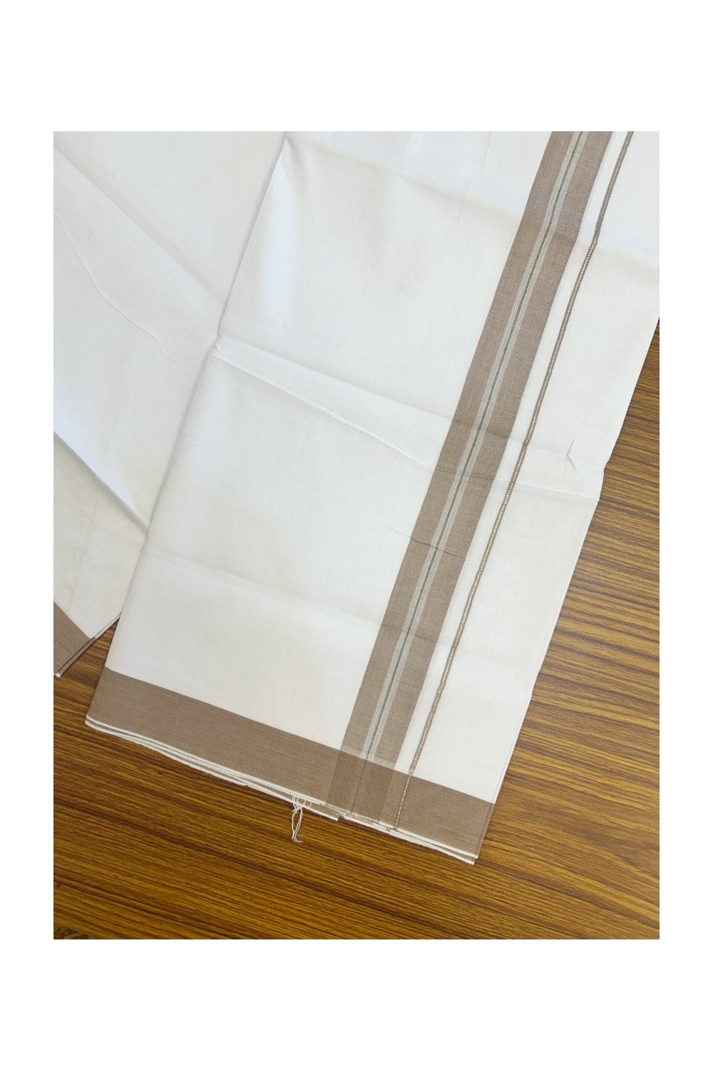 24 % Discount !! KaithariKada Balaramapuram 100% Cotton Pure white Single Mundu/Dhoti - Twisted 60s Thread- 1.25 inch Silver Kasavu Light Brown & Green Shaded Kara (2 meter / 4 muzham) - 5KK5241 GL