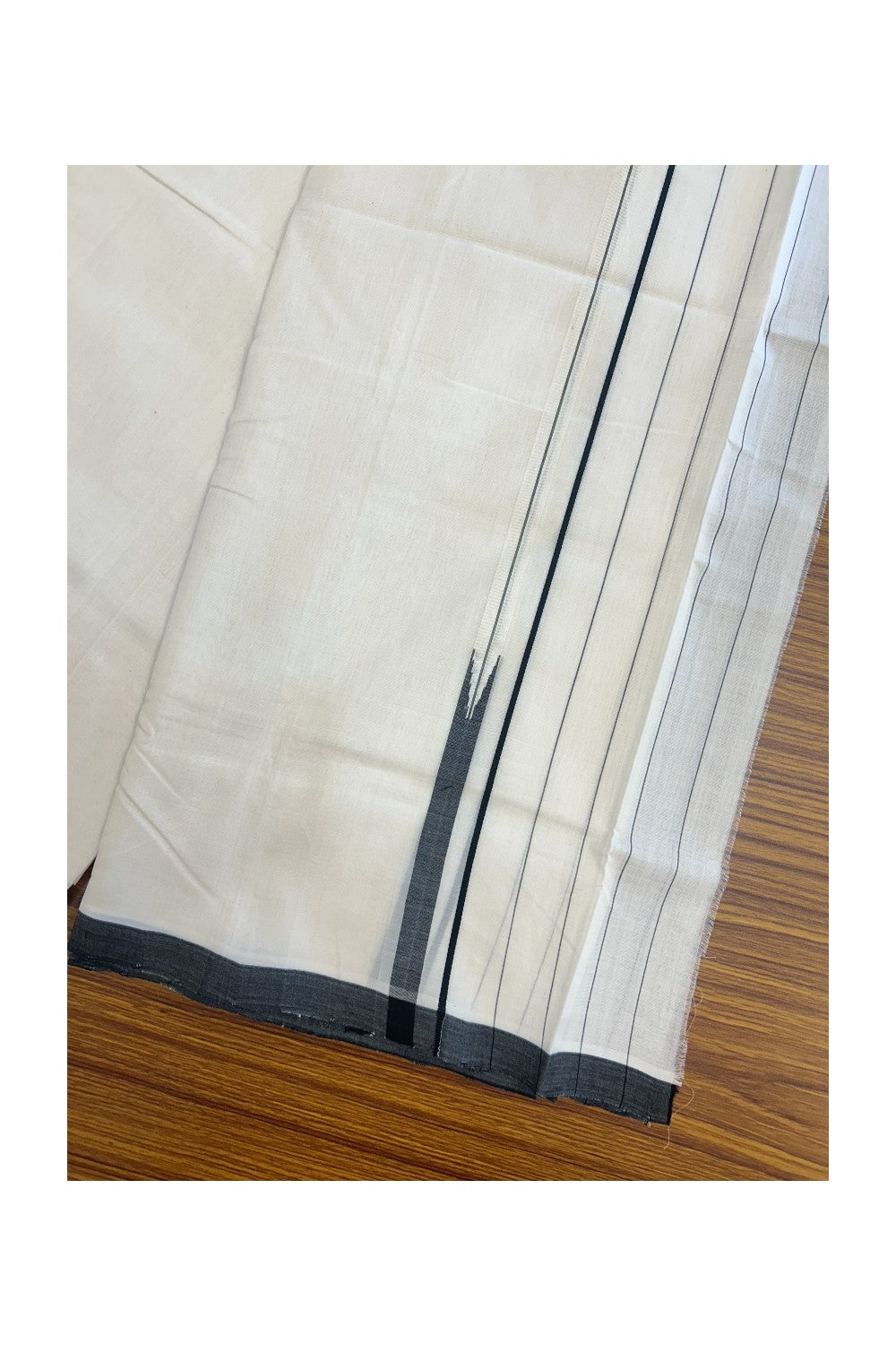 25% DISCOUNT!! KaithariKada HANDLOOM UNAKKUPAAV Balaramapuram - 100% PURE Cotton OFF White Double - (Unbleached) Mundu/Dothi - 4.5 inch Puliyilakkara Black chutty - 5KK5169REA