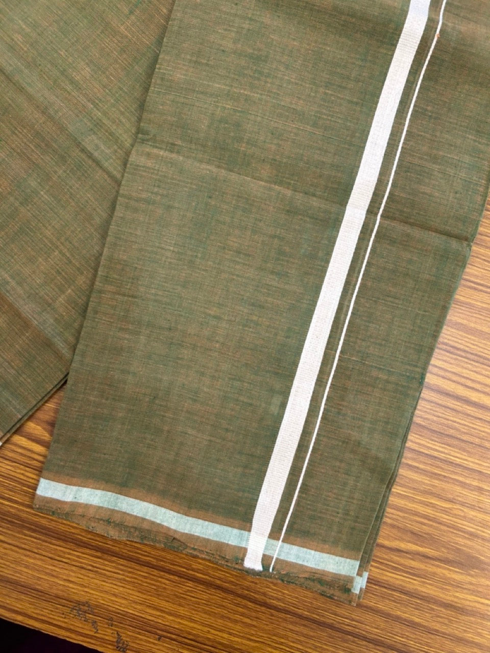 10% Discount !! KaithariKada 100% Pure Cotton - HANDLOOM Single Mundu/Dhoti SAGE GREEN Colour & WHITE 1 cm Kara- (2 meter / 4 muzham)- 5KK8026 ELA