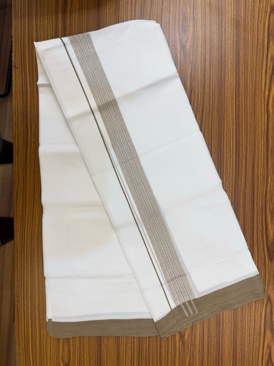 4.5 Meters (10 Muzham) - Pure white double 25% Discount ! KaithariKada Balaramapuram - 100% Pure Cotton 100x80 - Mundu/Dothi - 1.5 inch Brown Shaded Kara - 52 KK5258 THI