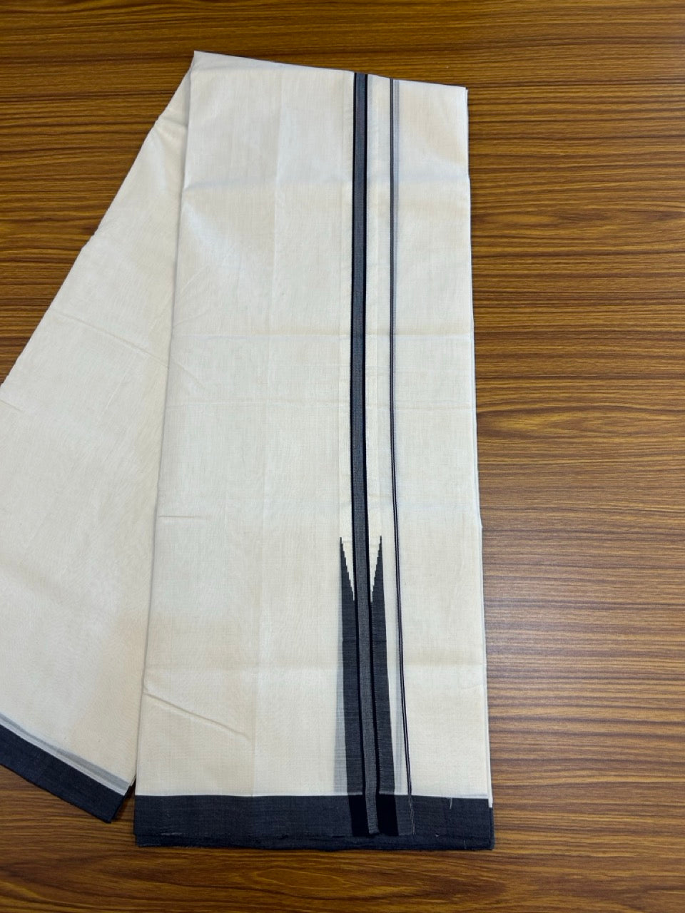 25% DISCOUNT!! KaithariKada HANDLOOM UNAKKUPAAV Balaramapuram - 100% PURE Cotton OFF White - (Unbleached) Double Mundu/Dothi - 100 x 80 - 1.5 inch Navy Blue Chutty Kara - 4meter - 6 KK5249 REA