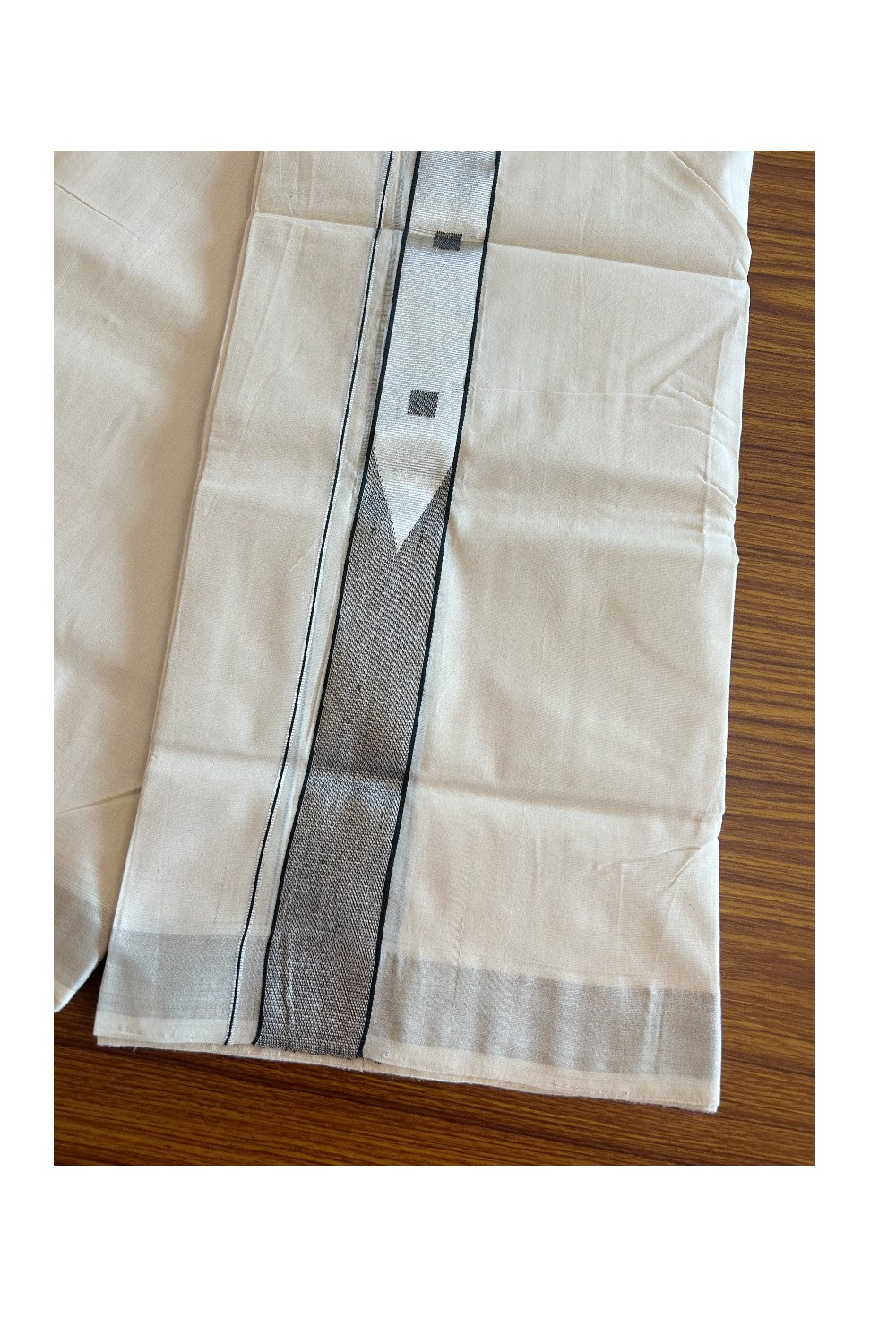30% DISCOUNT!! KaithariKada HANDLOOM Unakkupaav Balaramapuram - 100% PURE Cotton Off White - (Unbleached) Double Mundu/Dhoti - 1.75 inch Silver Kasavu & Black heavy Chutty Design Kara- 7KK5089YAR