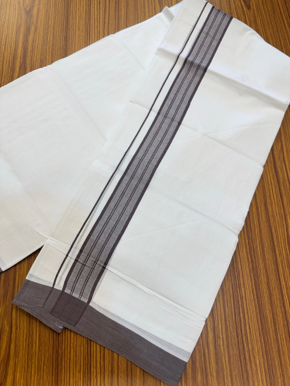 4.5 Meters (10 Muzham) - Pure white double 25% Discount ! KaithariKada Balaramapuram - 100% Pure Cotton 100x80 - Mundu/Dothi - 1.5 inch Wine Brown Shaded Kara - 63 KK5258 THI