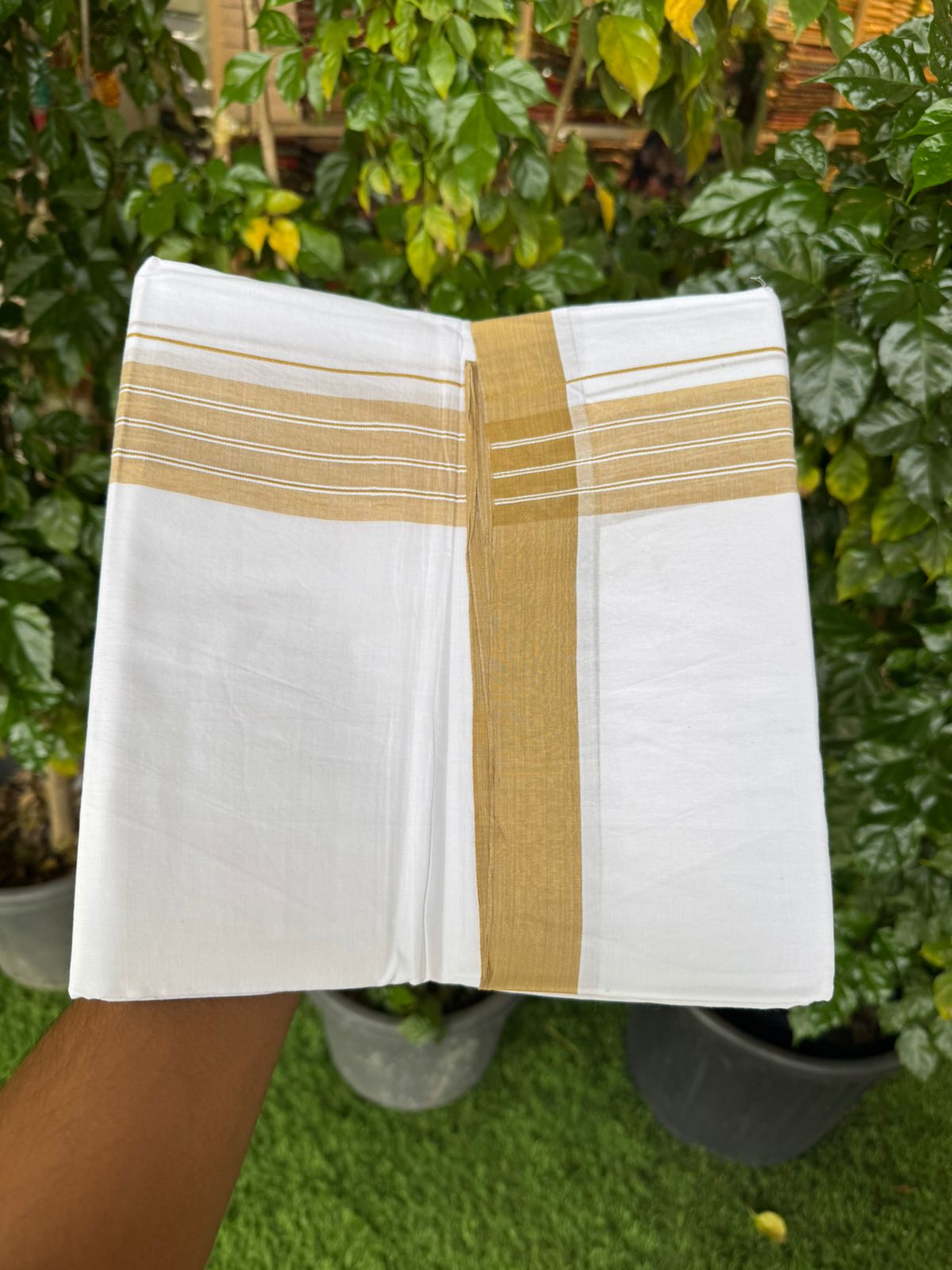 4.5 Meters (10 Muzham) - Pure white double 25% Discount ! KaithariKada Balaramapuram - 100% Pure Cotton 100x80 - Mundu/Dothi - 2 inch Sand Brown Shaded Kara - 64 KK5258 THI