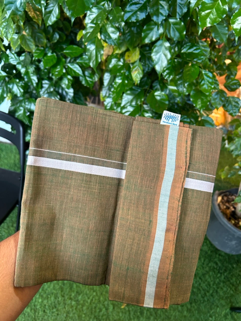 Handloom Single Hallmarked - 10% Discount !! KaithariKada 100% Pure Cotton - Mundu/Dhoti Dark Sage Green White 0.5 inch Kara- (2 meter / 4 muzham)- 7 KK8030 ELA