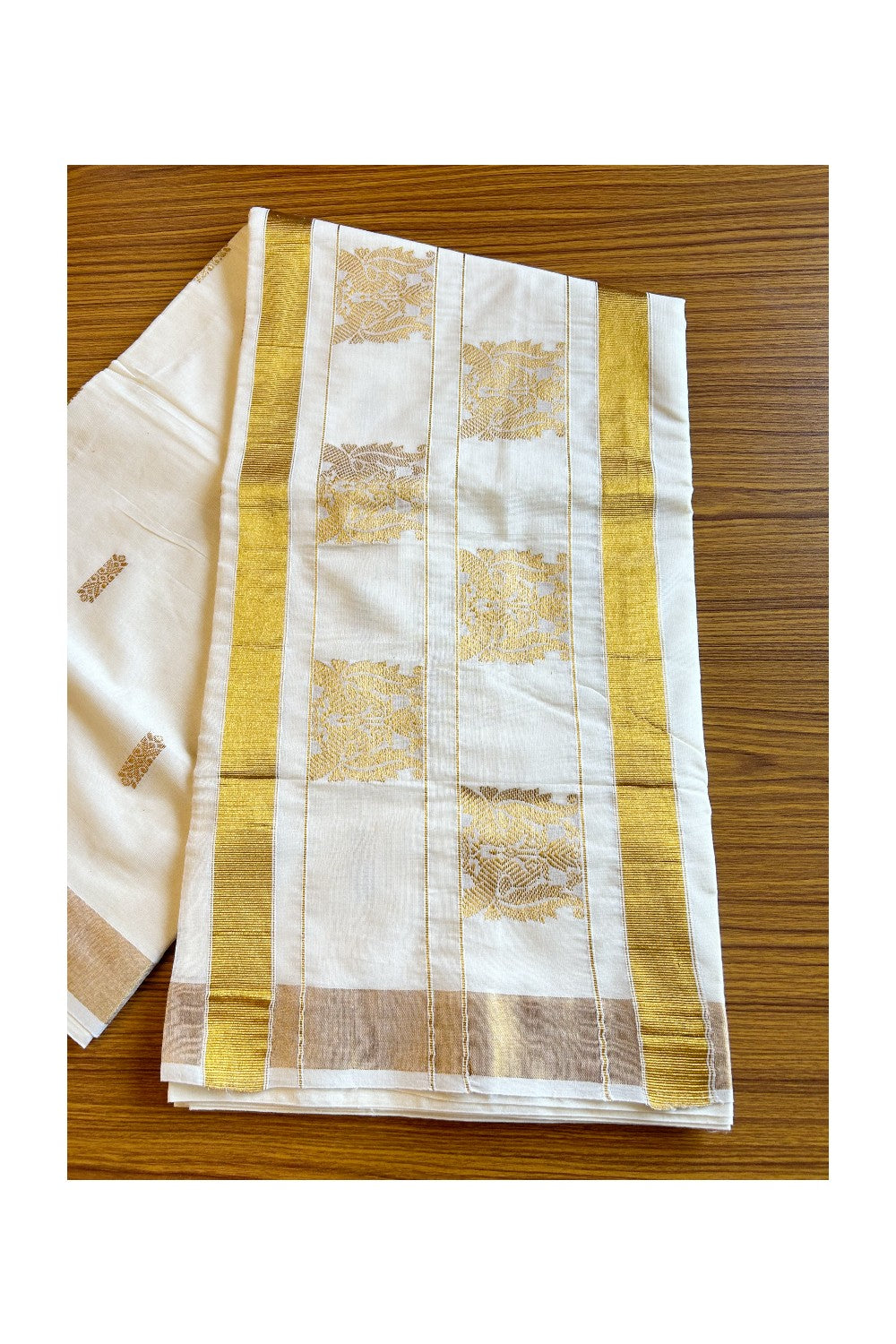 25% Discount! Kaitharikada Kerala Cotton Saree Off white - 12 inch Kasavu Saree with Peacock Pattern putta Design -7KK1003HAR