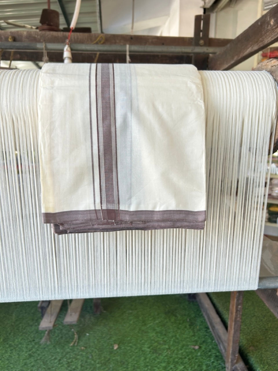 PREMIUM HANDLOOM-20% DISCOUNT! KaithariKada Cotton OFF White - 100x80 thread- NORTH INDIAN ATTACHED GAMCHA - 9X5 & 10X6 muzham Dhoti - 1.5 inch Brown Border - 8KK5223VEL